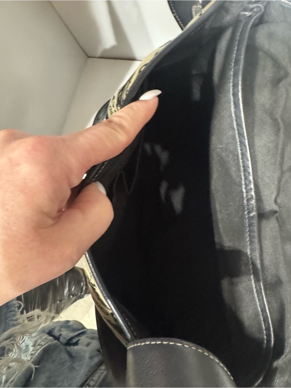 Coach Beige Canvas Signature Saddle Bag with Black Print - Picture 3 of 4